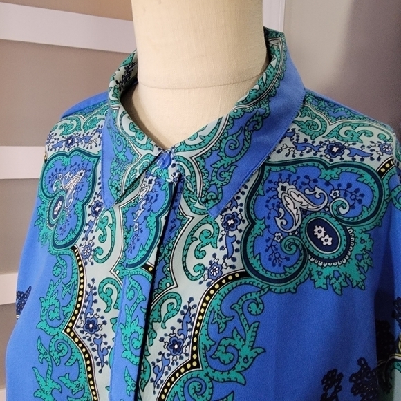 Apt. 9 Bold Retro style Printed Colorful Button front Top Size Large - Picture 9 of 16